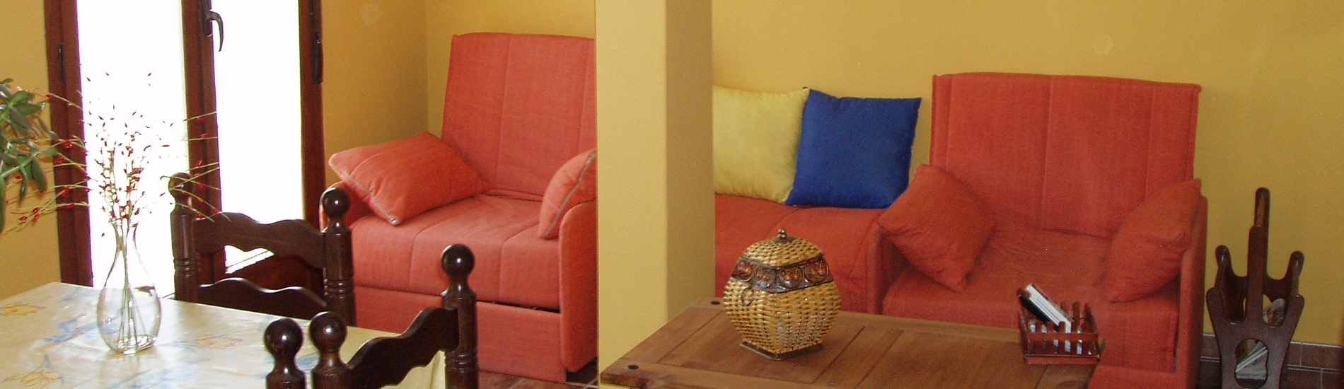 Disfruta en la Casa Rural El Yedron de nuestros dos salones en donde podrás leer, ver la televisión o navegar por internet gracias a la conexión wifi.