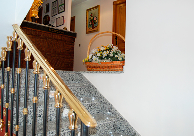 Recepción de la Casa Rural El Yedron, una casa con encanto.